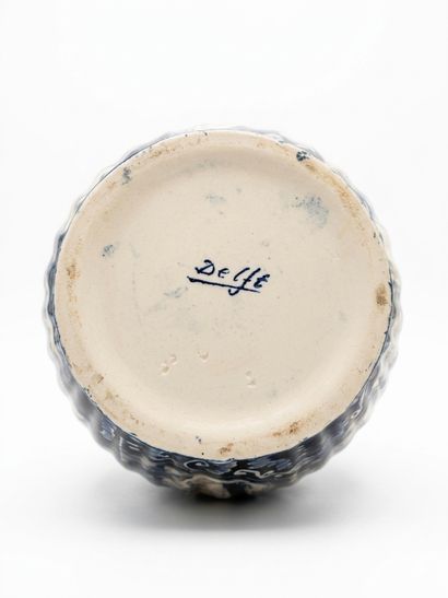 DELFT
Pair of lidded vases in blue-and-white...