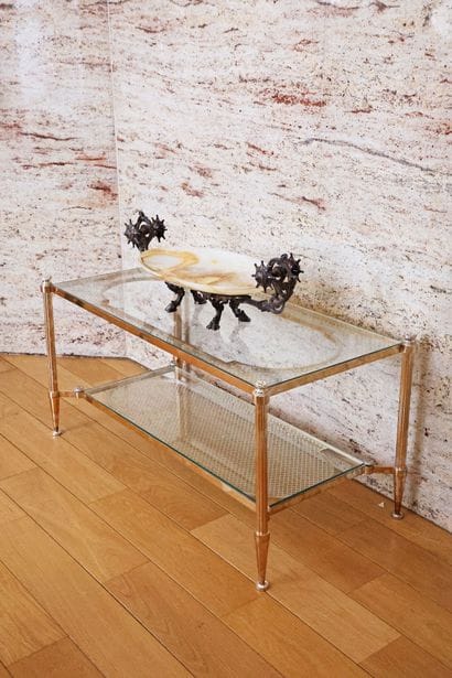 Table basse moderne à plateau d'entretoise...