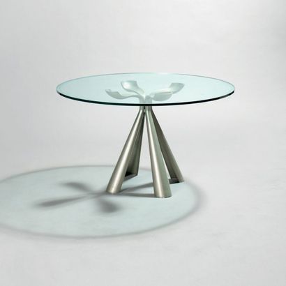 VITTORIO INTROINI (NÉ EN 1935)
Table de forme...