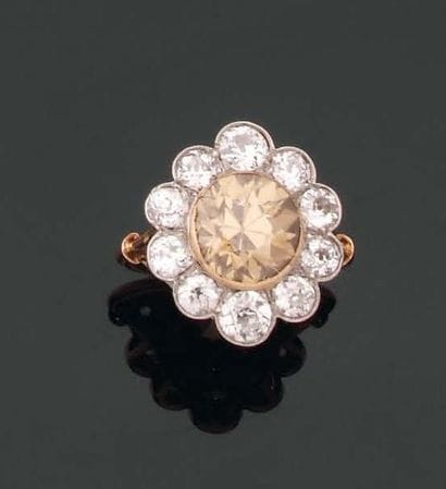 BAGUE diamant brillanté (TA) fancy colour...