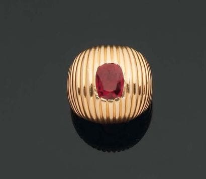 SUZANNE BELPERRON. Années 1945. BAGUE chevalière...