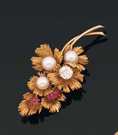 BOUCHERON. Années 1960. Commande spéciale....