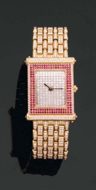 O. J. PERRIN. Modèle Milord. MONTRE-BRACELET...