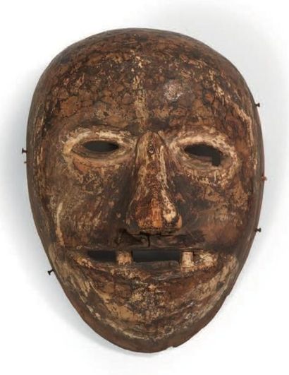 MASQUE de danse ou de cérémonie en bois sculpté,...