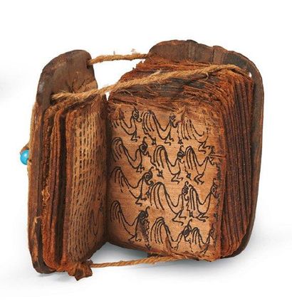 LIVRE DE DIVINATION «Pustaha» en bois et...