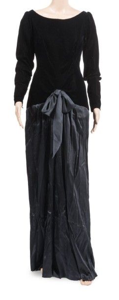 YVES SAINT LAURENT HAUTE COUTURE N° 49058...