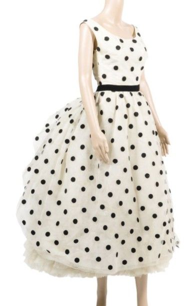 JEANNE LANVIN-CASTILLO N° 40247 CIRCA 1957
Robe...