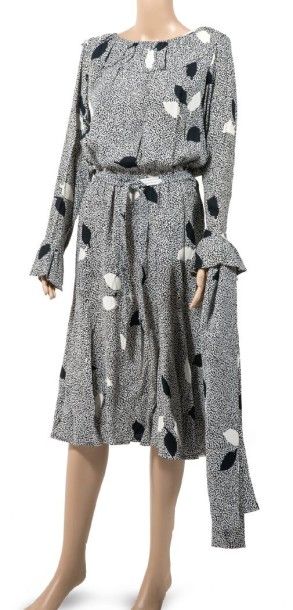 YVES SAINT LAURENT CIRCA 1968/1970
Robe en...