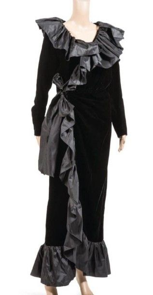 Yves SAINT LAURENT rive gauche circa 1980
Robe...