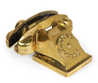 ARMAN (1928-2005)

Téléphone, 1974
Bronze...