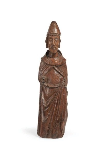 SAINT EVÊQUE en noyer sculpté, dos plat....