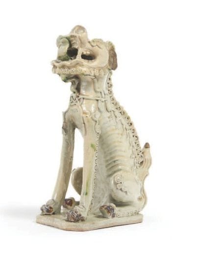 STATUETTE de chimère assise en grès émaillé...