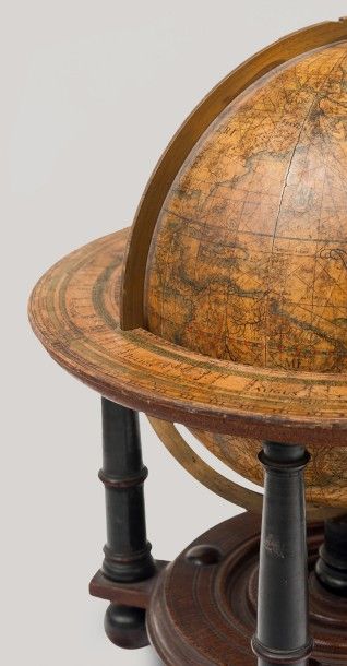 BLAEU (WILLEM JANSZOON)

Globe terrestre...