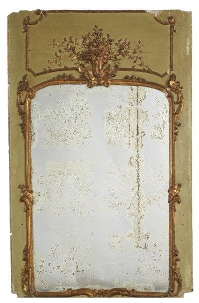 TRUMEAU en bois et pâte relaqués vert rechampi...