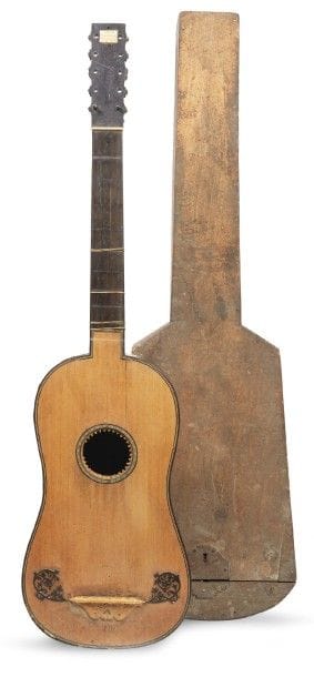 GUITARE BAROQUE FABRIQUÉE EN 1681 PAR LE...