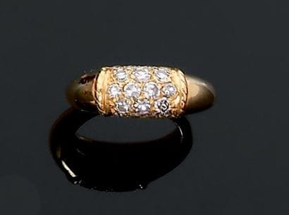 Property of a gentleman. Van Cleef & Arpels....