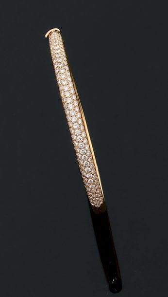 Property of a lady. Van Cleef & Arpels Bracelet...