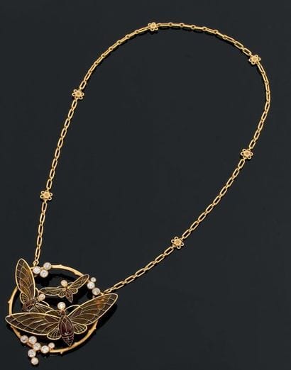 Pendentif rond «la ronde des papillons» en...