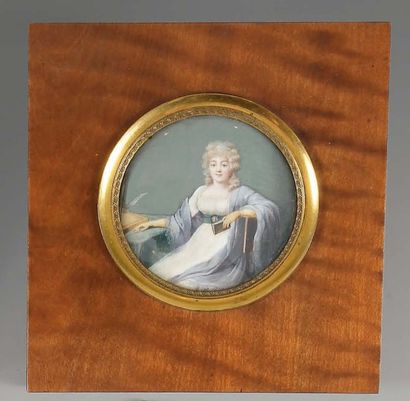 Miniature ronde sur ivoire figurant une femme...