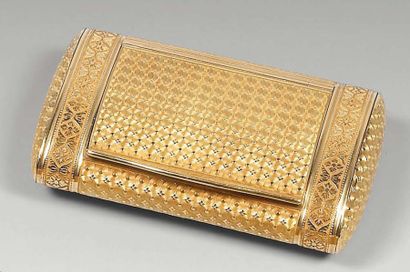 Tabatiere rectangulaire de forme bombée en...