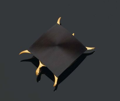 Paul JOURET. Année 1992.
Commande spéciale....