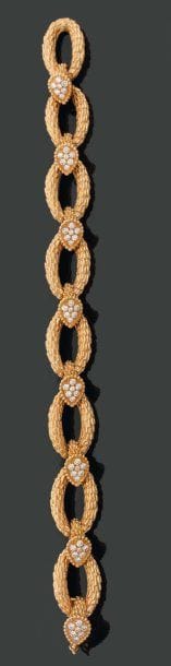BOUCHERON. Années 1990.
BRACELET souple en...