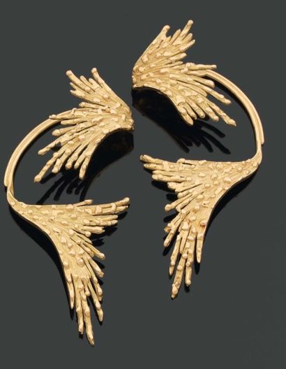 CHAUMET. Années 1970.
Originale PAIRE d'ornements...