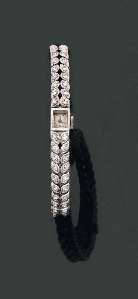 Pierre STERLE. Années 1950.
MONTRE-BRACELET...