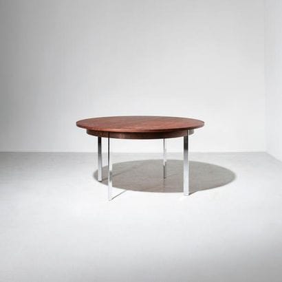 HANS BRATTRUD (NÉ EN 1933)

Table de salle...