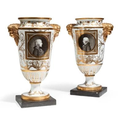PARIS
Paire de vases cylindrique sur piédouche...