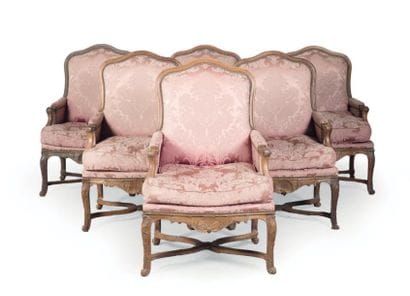 SUITE DE SIX FAUTEUILS à dossier plat en...