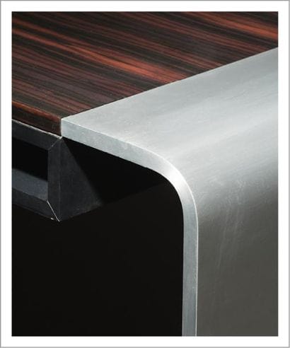 MICHEL BOYER (1935-2011) - Pièce unique
Bureau
Aluminium,...