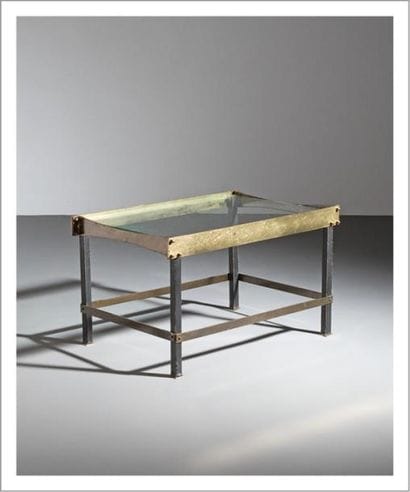 MATHIEU MATÉGOT (1910-2001)
Table basse
Cuir...