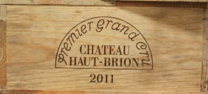 12 BOUTEILLES CHÂTEAU HAUT BRION 1er GCC...