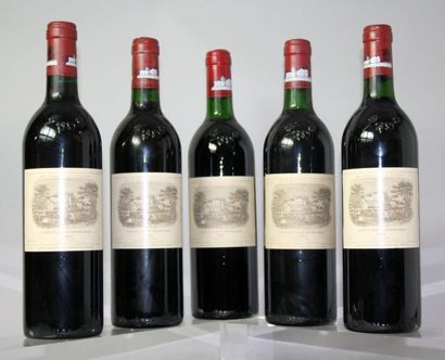 5 BOUTEILLES CHÂTEAU LAFITE ROTHSCHILD 1er...