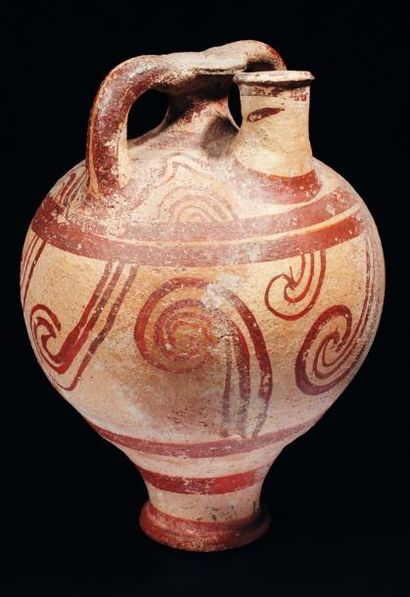 Grand vase à étrier orné sur la panse de...