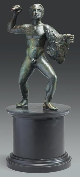 Statuette représentant Héraklès. Il est en...