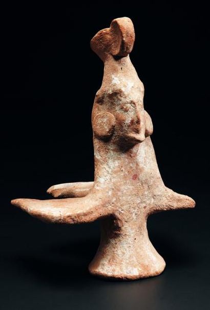 Statuette représentant une sirène, les ailes...