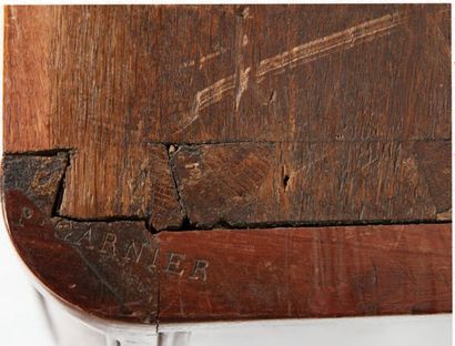 SECRÉTAIRE BAS en acajou et placage d'acajou;...