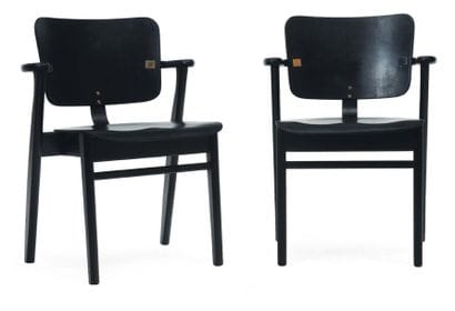 ILMARI TAPIOVAARA (1914-1999)
Paire de chaises...