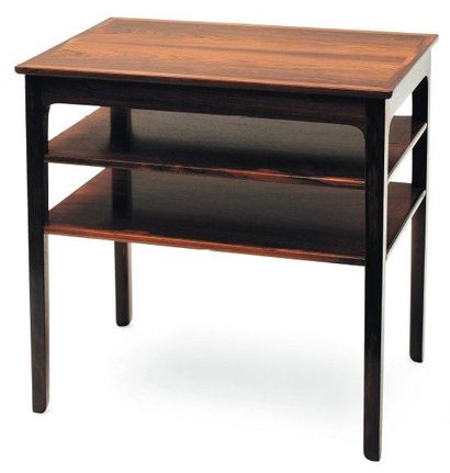 TRAVAIL DES ANNÉES 1950
Table d'appoint à...