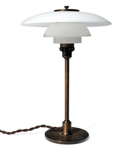 POUL HENNINGSEN
Lampe à poser 