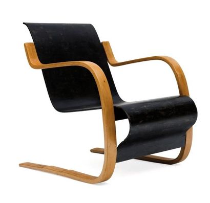 ALVAR AALTO (1898-1976)
Fauteuil 