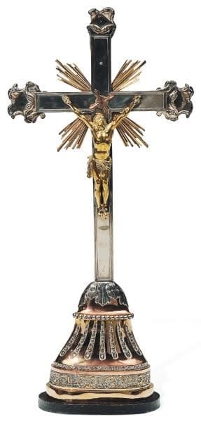 Crucifix en argent et cuivre. Vers 1700,...
