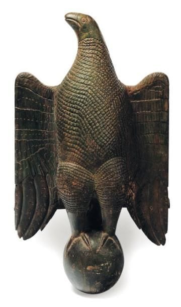 Important aigle de lutrin en bois sculpté...