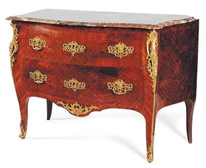 Commode en marqueterie de bois de rose à...