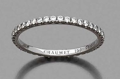 CHAUMET
ALLIANCE en or gris 18K (750), entièrement...