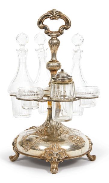 NECESSAIRE DE TABLE A CONDIMENTS EN ARGENT...