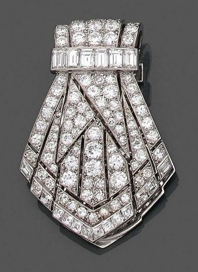 LACLOCHE FRERES
Clip de revers en platine...