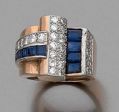 BAGUE de petit doigt en or 18K (750), asymétrique,...